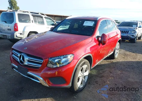2018 Mercedes-Benz Glc 300 4Matic z USA, uszkodzony, nr VIN WDC0G4KB0JV089858